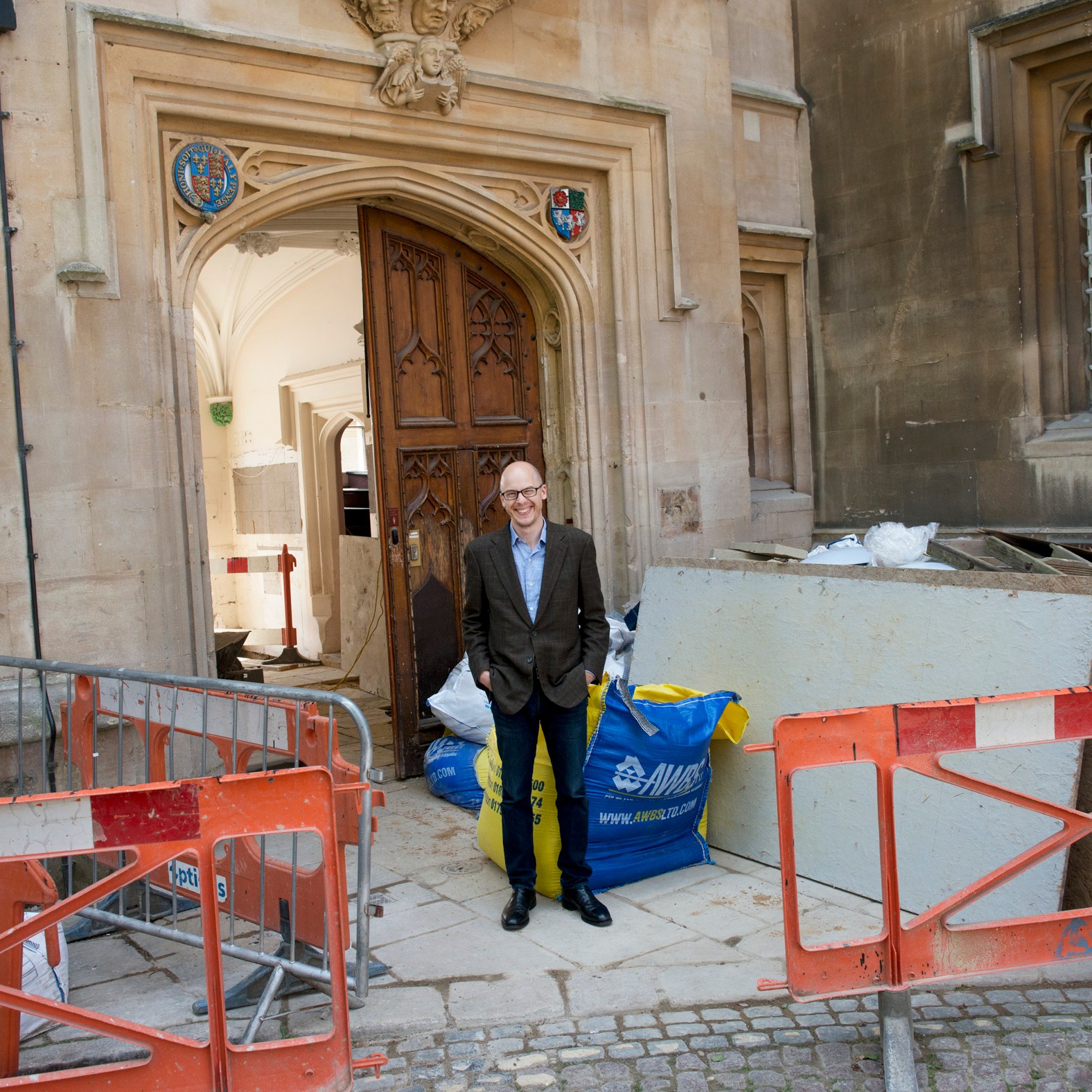 Lev Grossman outside Pembroke College, Oxford